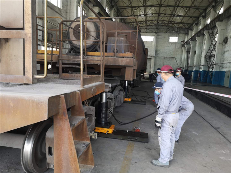 320吨鱼雷罐车架修...