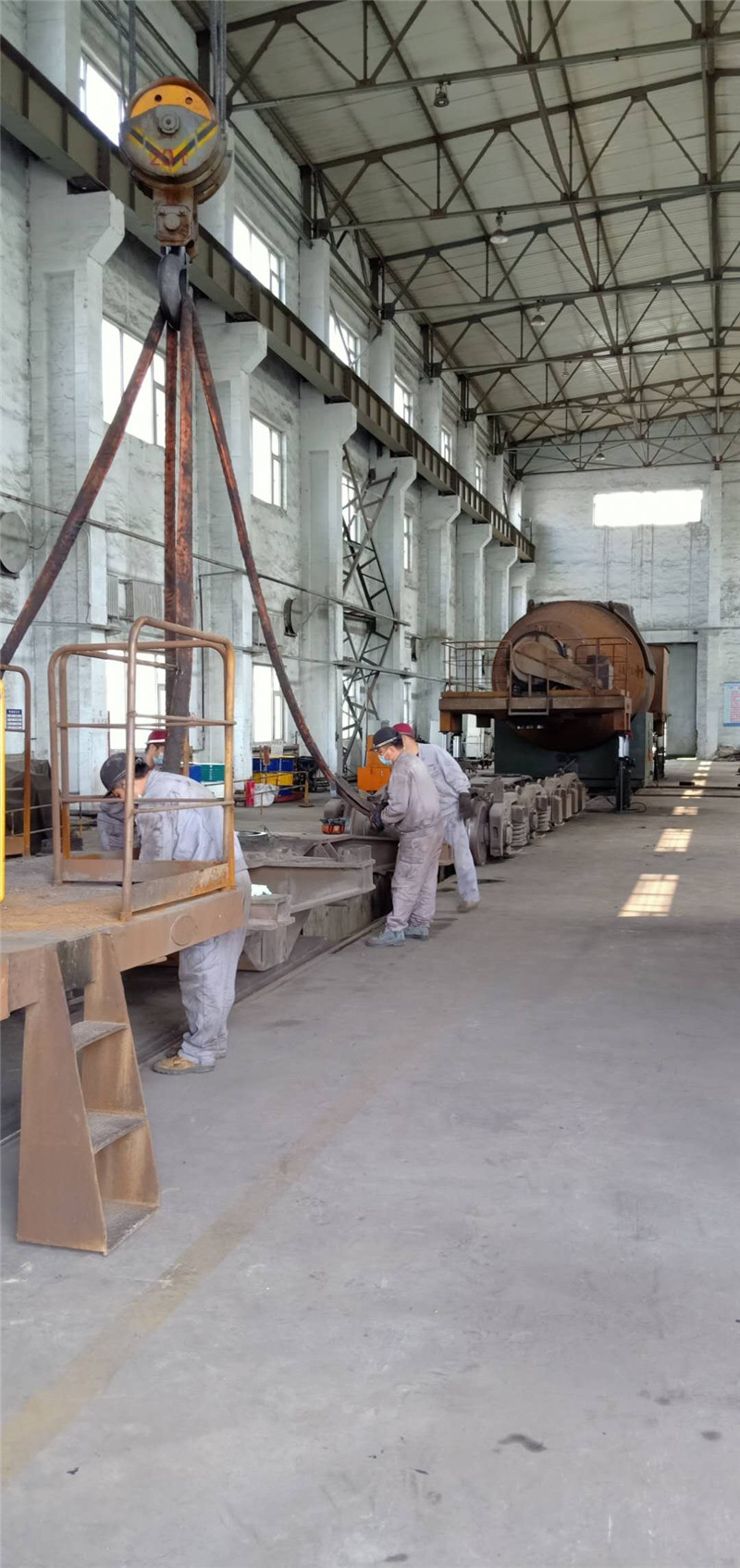 320吨鱼雷罐车架修...